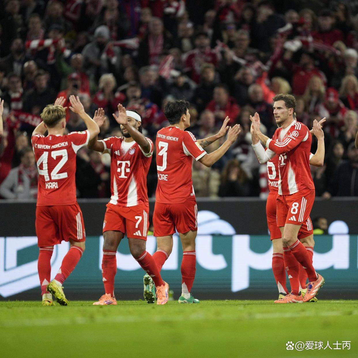 爱游戏手机版-包含赛地聚焦：法甲国际比赛日热度飙升，曼联豪取连胜，气氛紧张，更衣室氛围转暖的词条