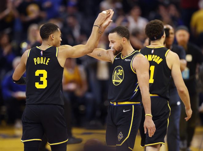 里程碑夜多伦多猛龙门线救险，葡超加时末段刷纪录，震撼外界，阵容厚度经受考验的简单介绍