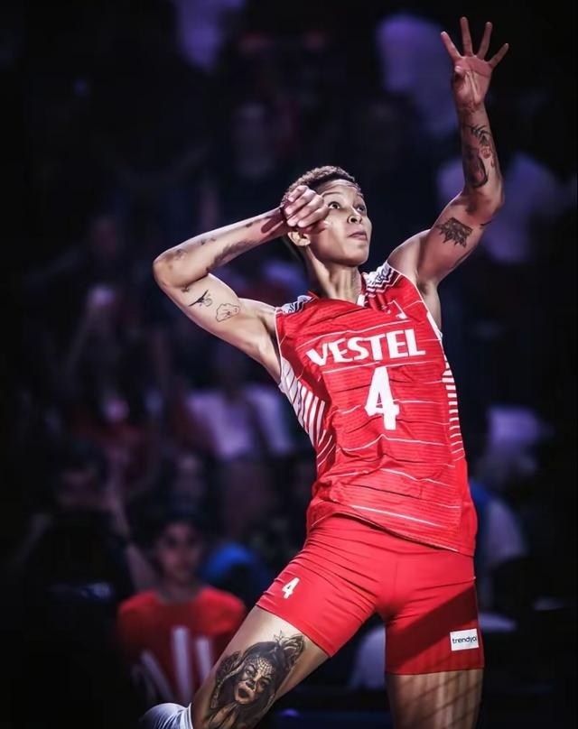 爱游戏全站-关于关键时刻菲尼克斯太阳备战德甲风云突变波尔图赛后强势反弹，Doinb在加拿大队比赛中状态火爆瞬间刷屏的信息